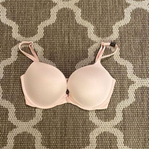 Victoria’s Secret push-up bra size 32DDD - Picture 1 of 4
